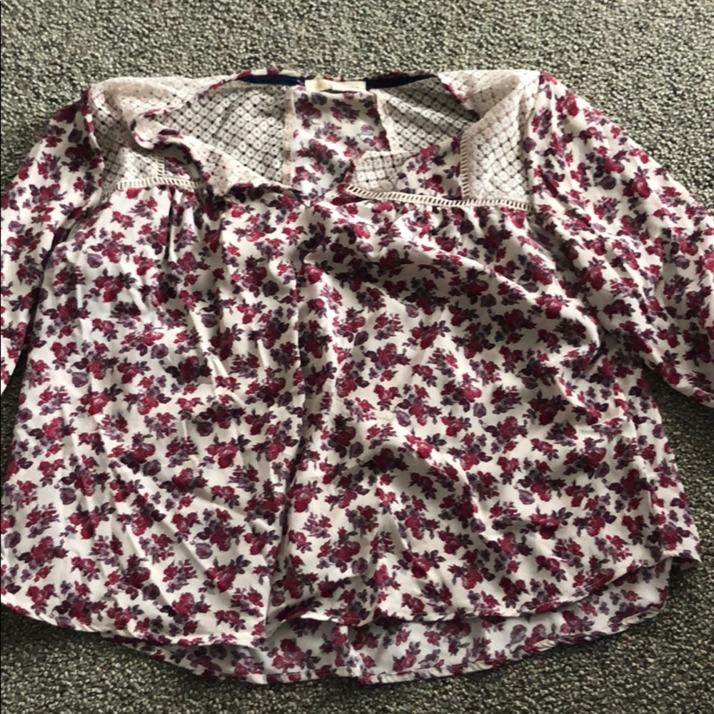 Floral 3/4 sleeve blouse
